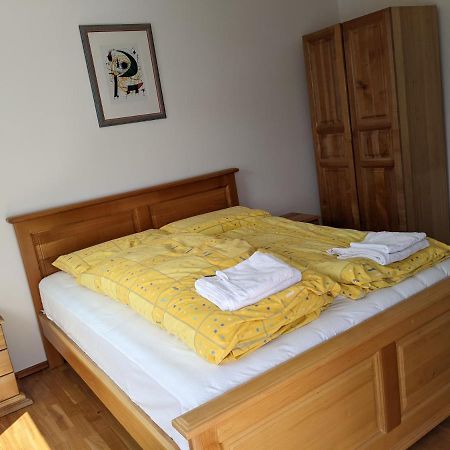 Apartments & Restaurant Abas Плав Екстериор снимка